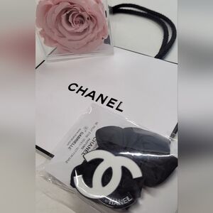 NWT Chanel Beauty Black Scrunchie With White CC Novelty Hair Accessories
